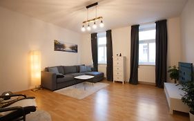 Cozy 2 BEDROOM APARTMENT - Enjoy spring in Vienna